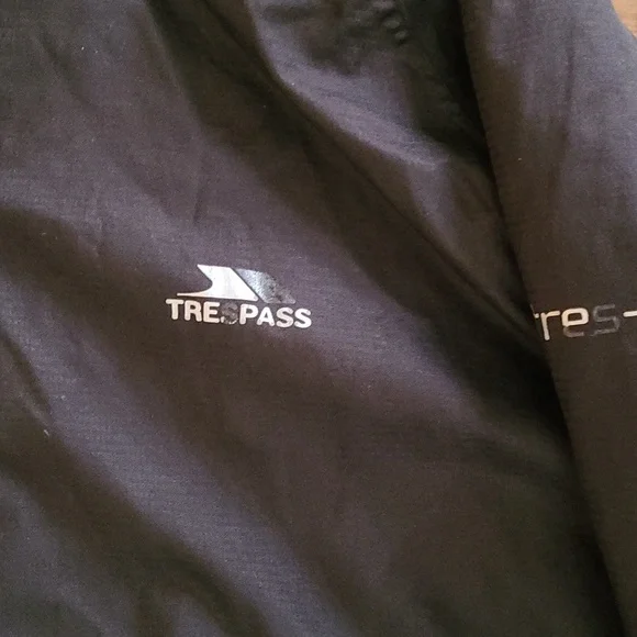 Trespass Jacket - Picture 3 of 6